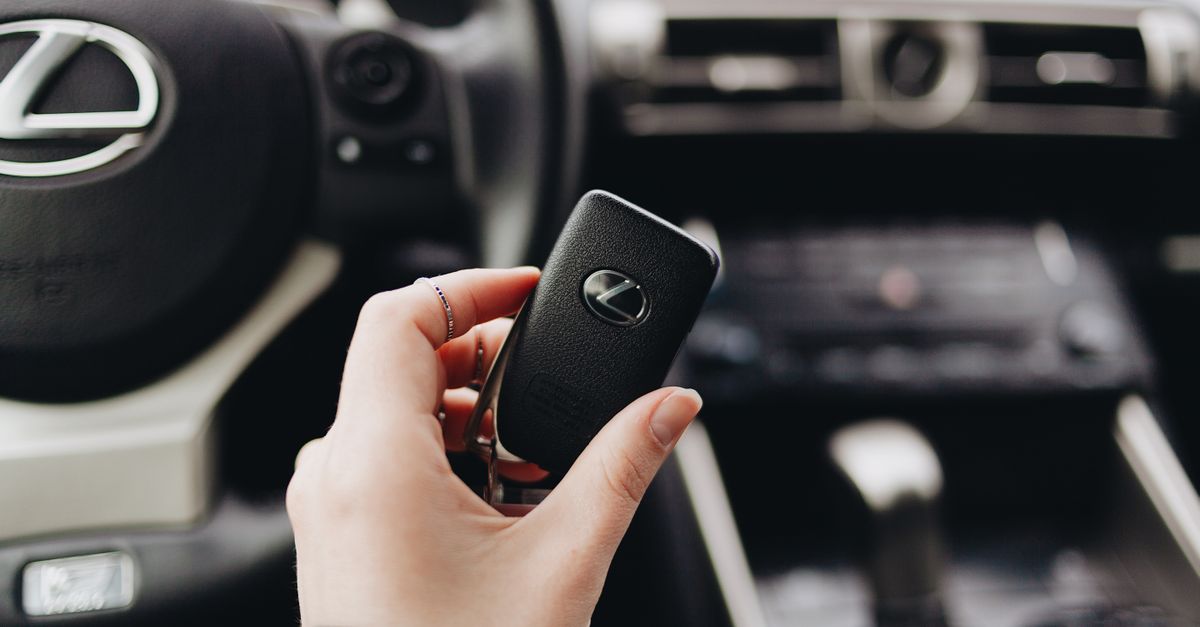 Honda car key fob — West End Ave Locksmith NYC