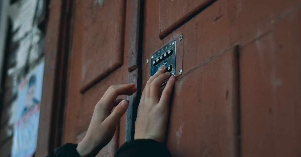 Door Knob Lock Installation — West End Ave Locksmith NYC